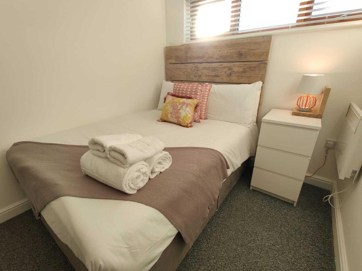 2 Ensuites, Garden, Smart Tv'S In All Rooms! 스완지 외부 사진